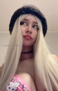 Laik a todos mis posts y te mando la foto que falta aqu comenta si part 1