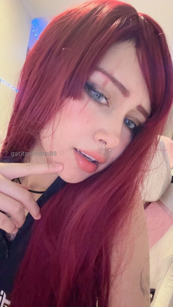 No se imaginan lo horrible que es ponerse una peluca con 30 c disfrute 