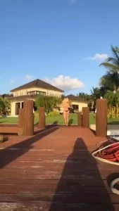Walk this way part 2
