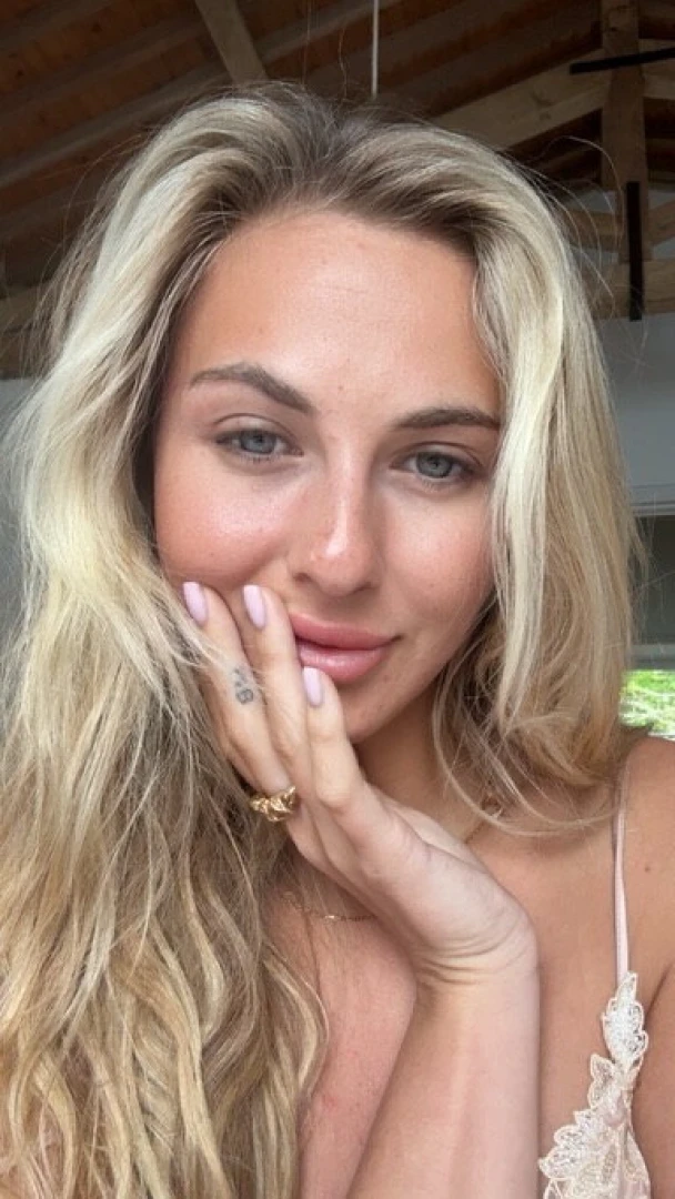 This little smile means i m thinking about you wanna know what 