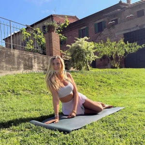 Pilates retreat in tuscany