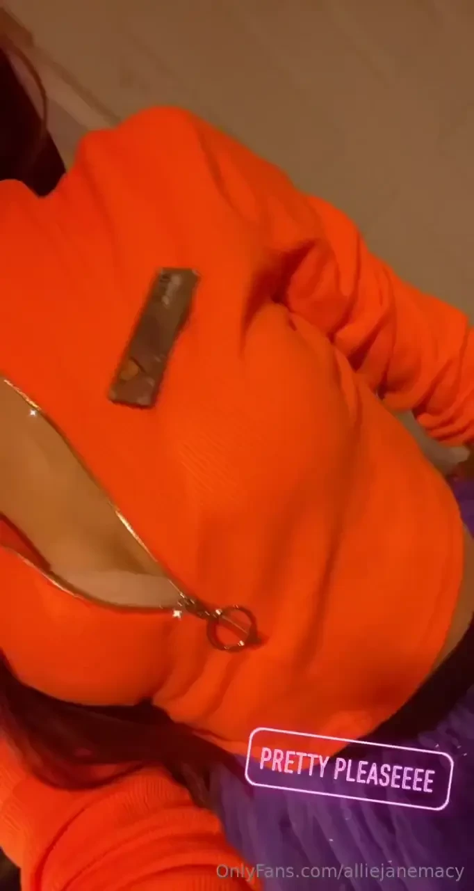 Can you guess who i am for halloween slutty fairy velma from scooby part 1 