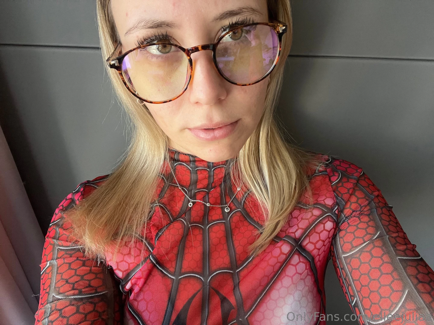 Like the glasses on me 