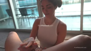 Feels so nice might let him cum on my face today