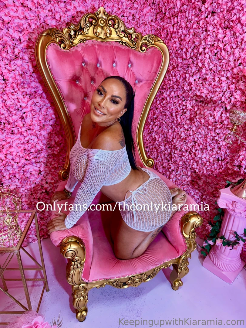 Craving something ultra specific i make custom videos tell me your 