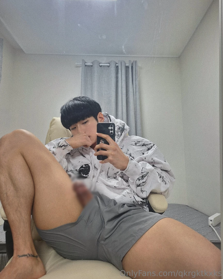 Colds are popular these days so i m dressing warmly haha but you know part 2 