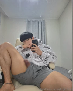 Colds are popular these days so i m dressing warmly haha but you know part 2