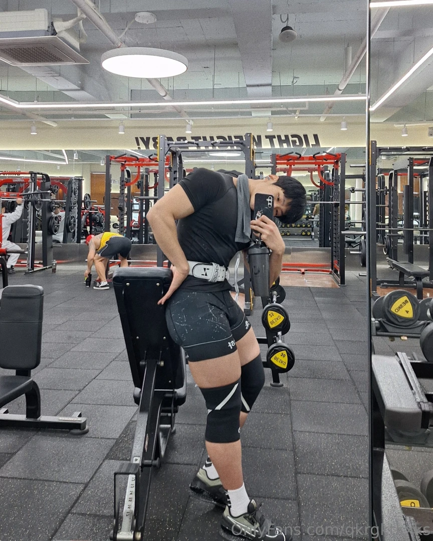 Even though it s cold and busy at the end of the year i m working out 