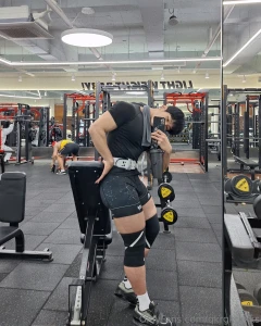 Even though it s cold and busy at the end of the year i m working out