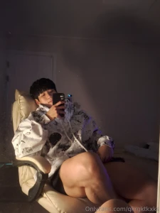 Even though it s cold and busy at the end of the year i m working out part 2