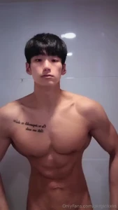 8 d body check i did as soon as i woke up this morning haha the first