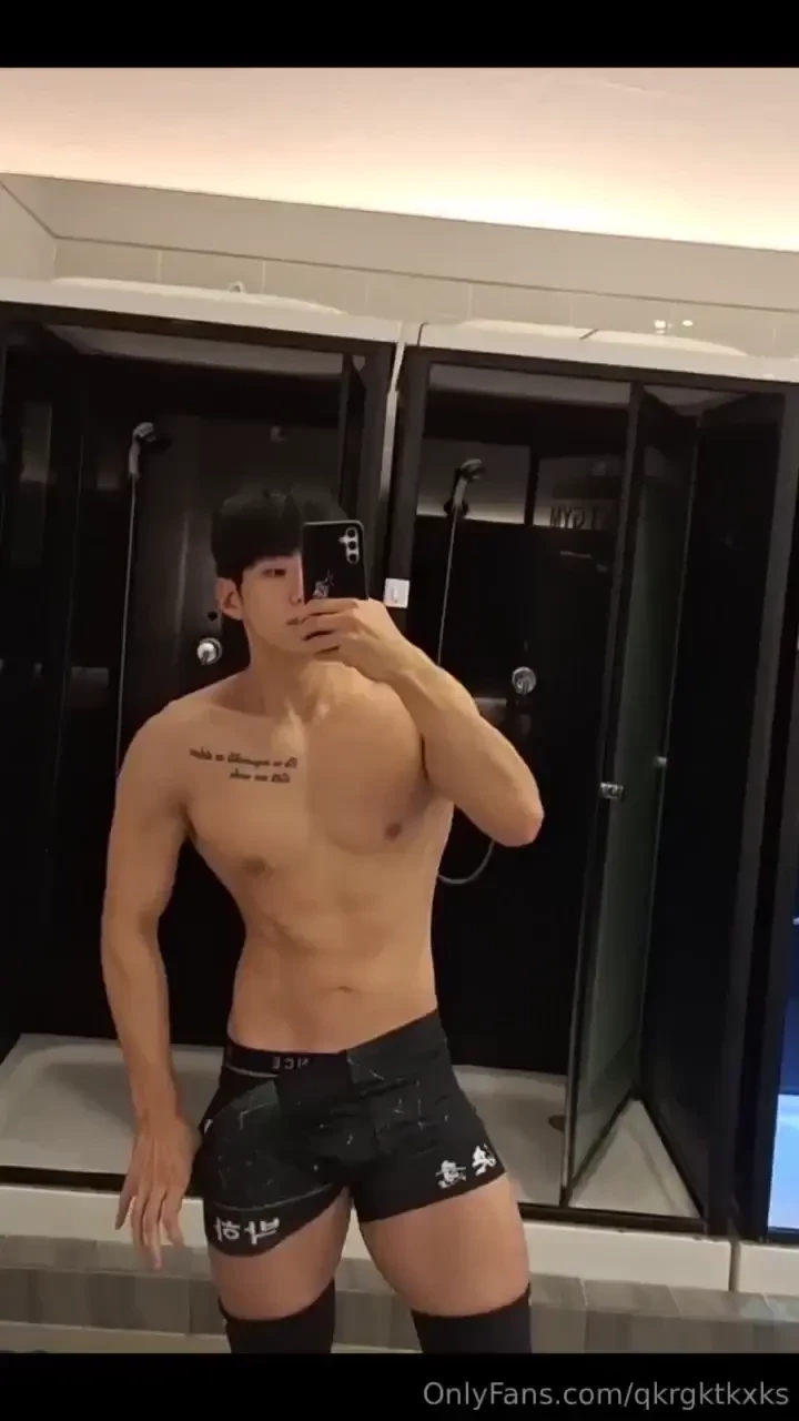 D park ha-dan isn t it really cold these days everyone around you must 