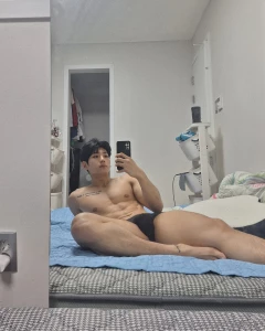 It s snowing so much that i don t want to go to the gym but i will go