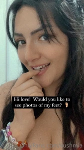 Hi love would you like to see photos of my feet