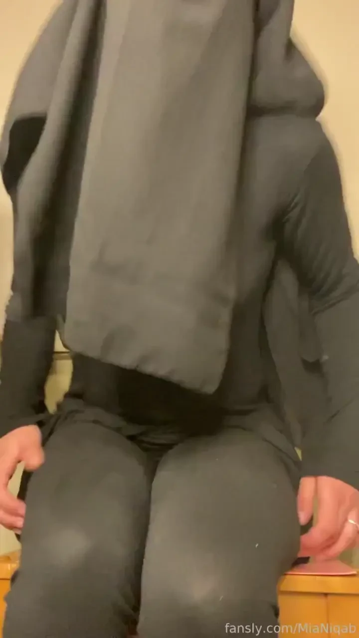 Anal on 12 5 inches bbc dildo thank you faris mianiqab arab niqab 