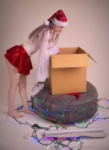 Wrapping this present took awhile but it was fun hope you like it part 10