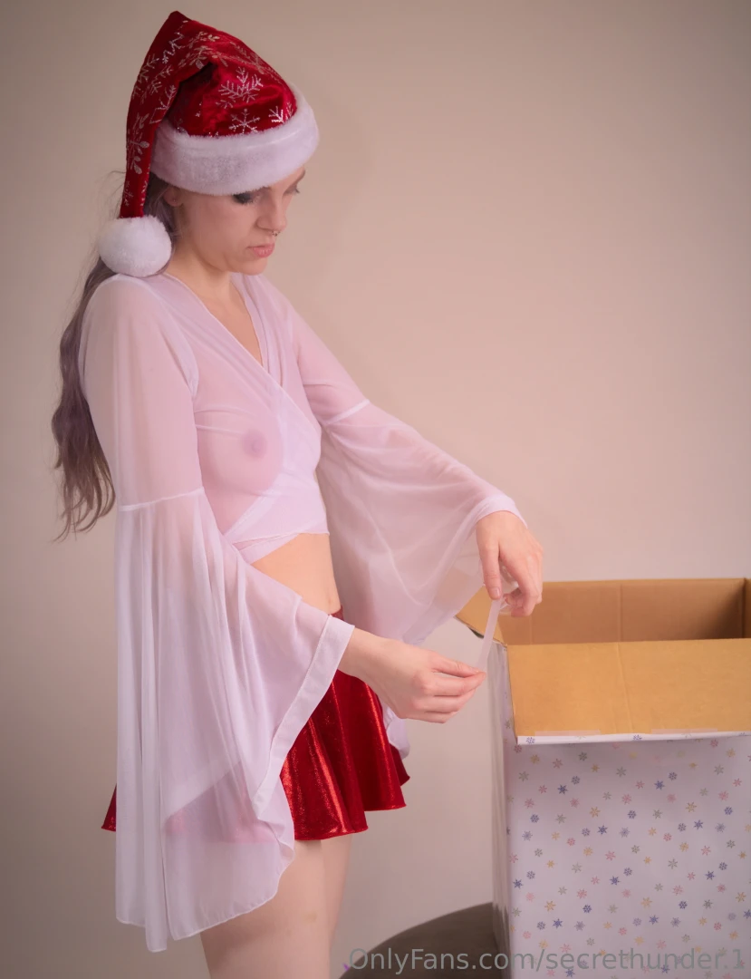 Wrapping this present took awhile but it was fun hope you like it part 25 