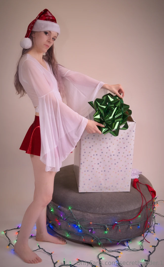 Wrapping this present took awhile but it was fun hope you like it part 8 