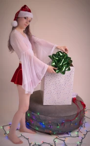 Wrapping this present took awhile but it was fun hope you like it part 8