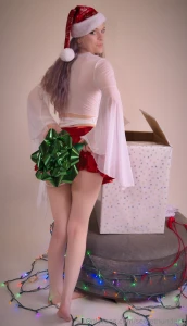 Wrapping this present took awhile but it was fun hope you like it part 15