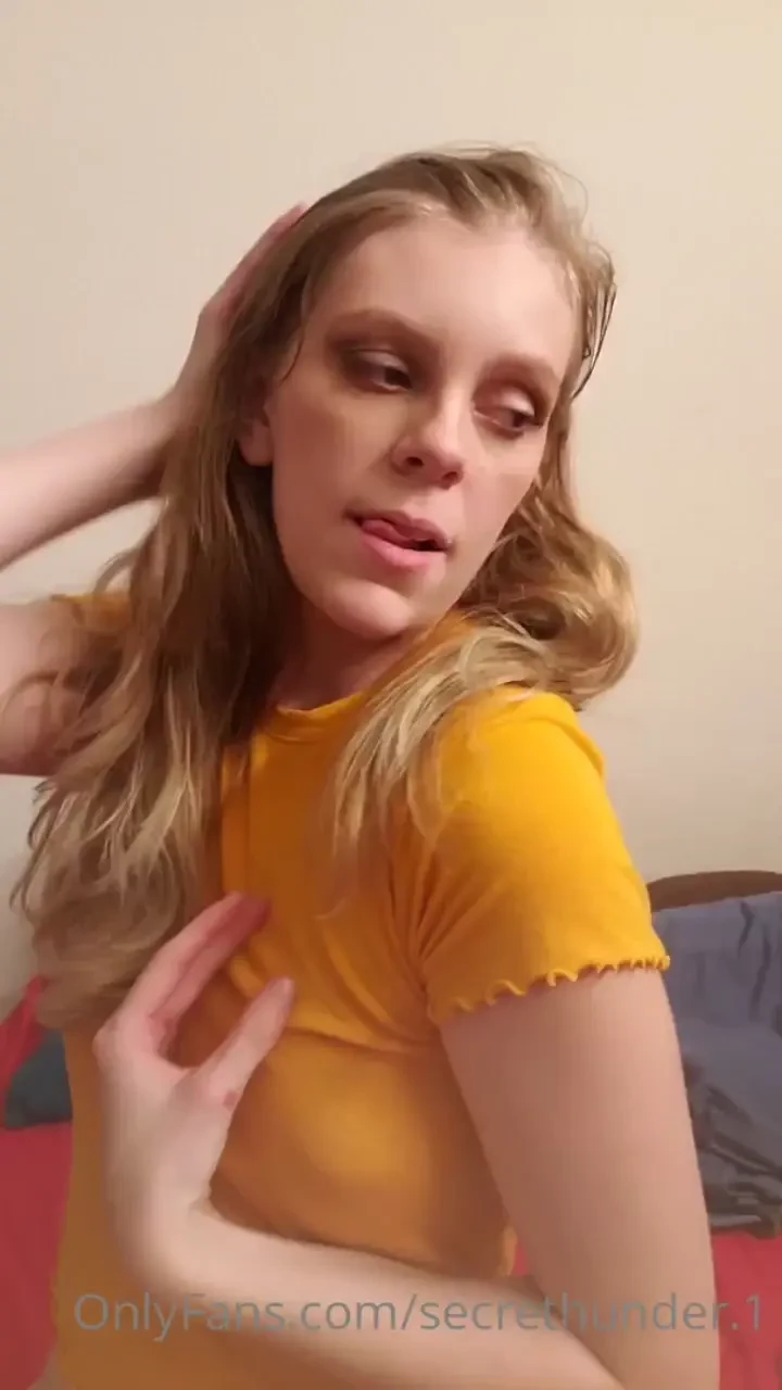 Little topless strip for ya 