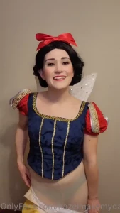 Snow white doesn t need a prince