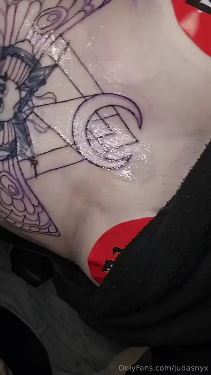You guys are the first to see my almost new tattoo i ve not been very part 1 