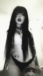 Should i make lewd tiktoks more or nah going to post my set tomorow