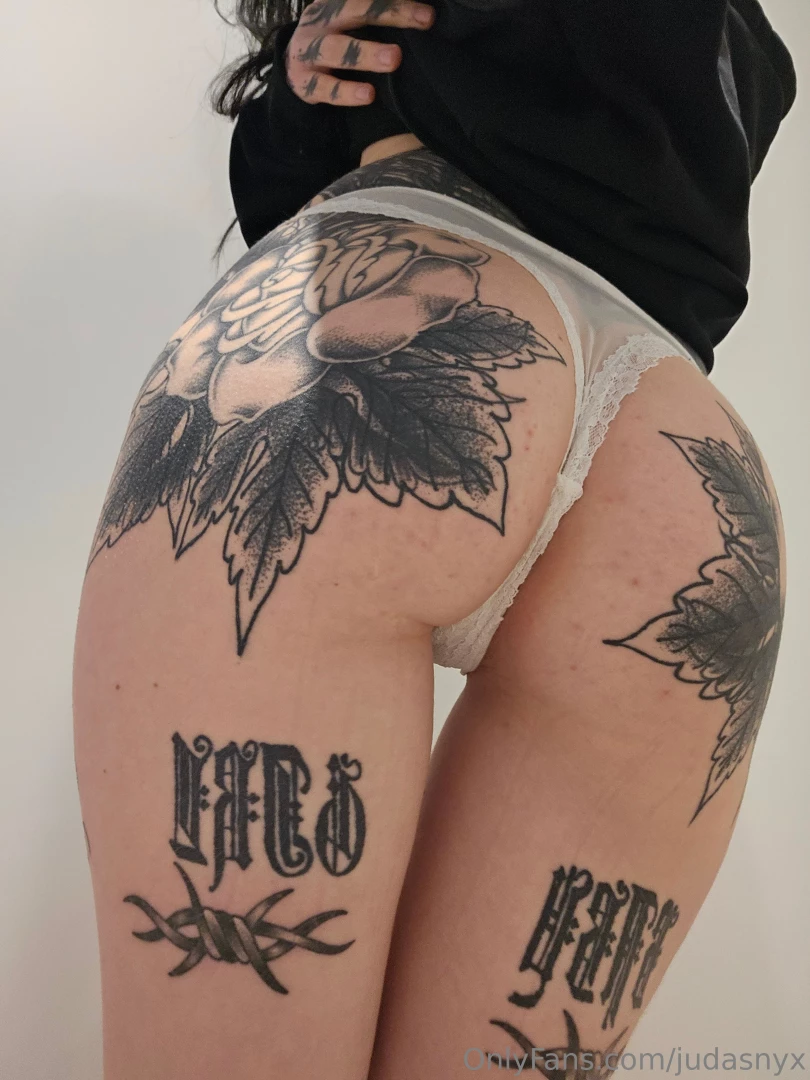 I am too horny rn words cannot explain anyway so who s face am i part 3 