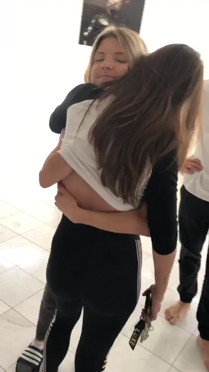 This is how we say good bye 