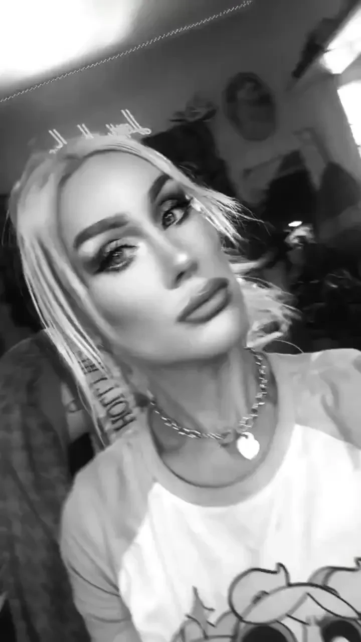 Good morning - have a beautiful week and text me if you are bored 