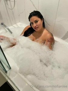 Come join me in the tub to relax