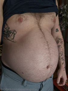 Misc belly pics not full just had sandwich and some milk for breakfast