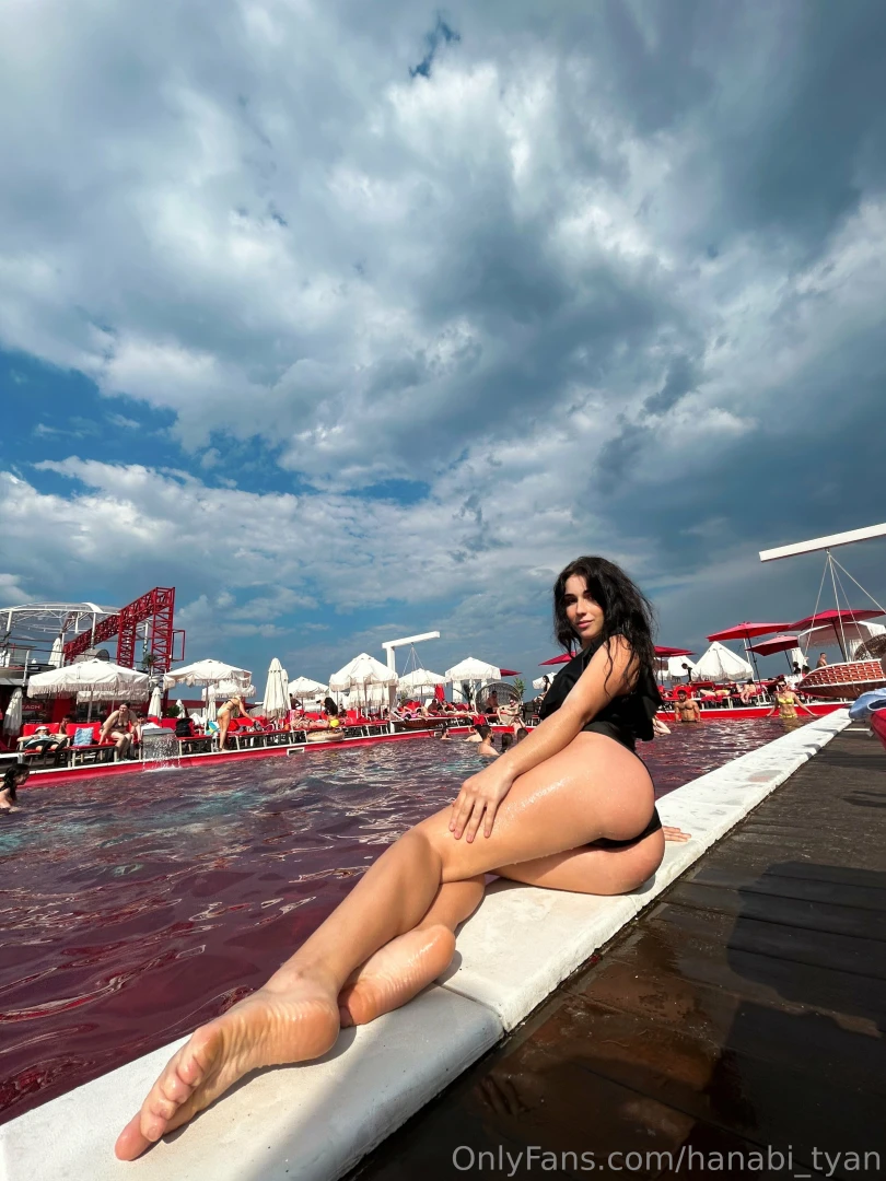 The sky s dramatic the water s warm and i m sitting here dripping 