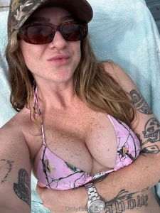 Soaking in as much sun as i can here to brighten up your thursday xoxo part 2