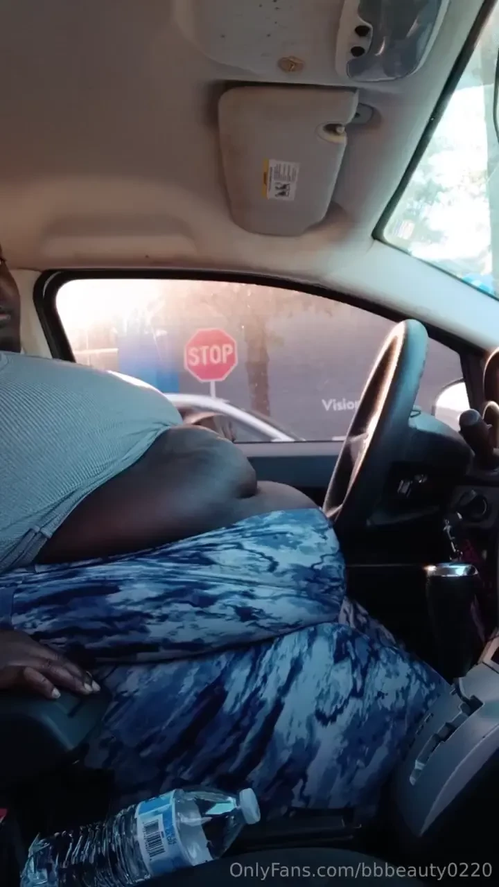 Short belly play infront of walmart 