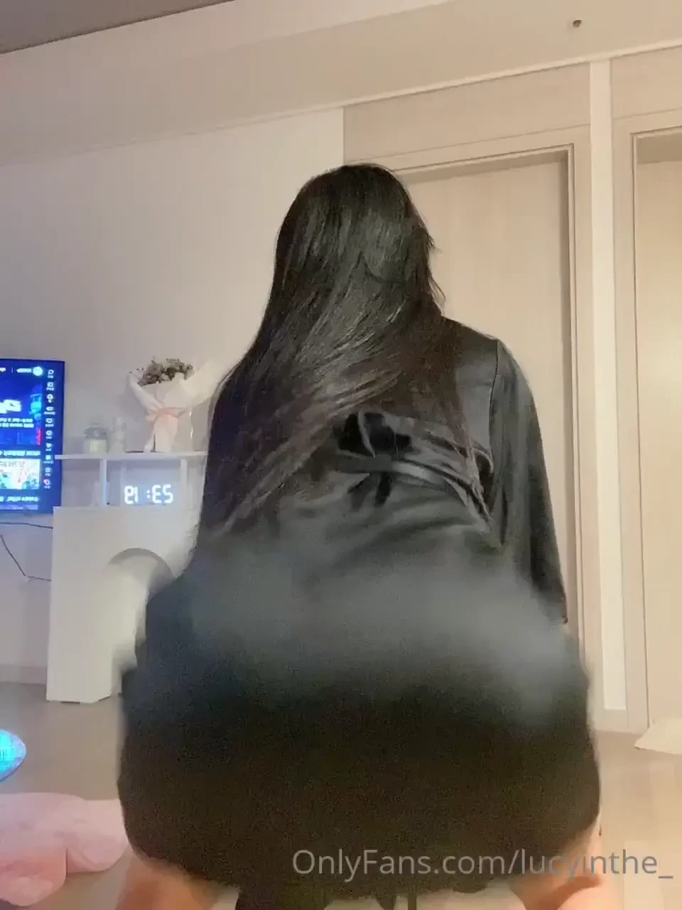 This is how my booty go up and down video 