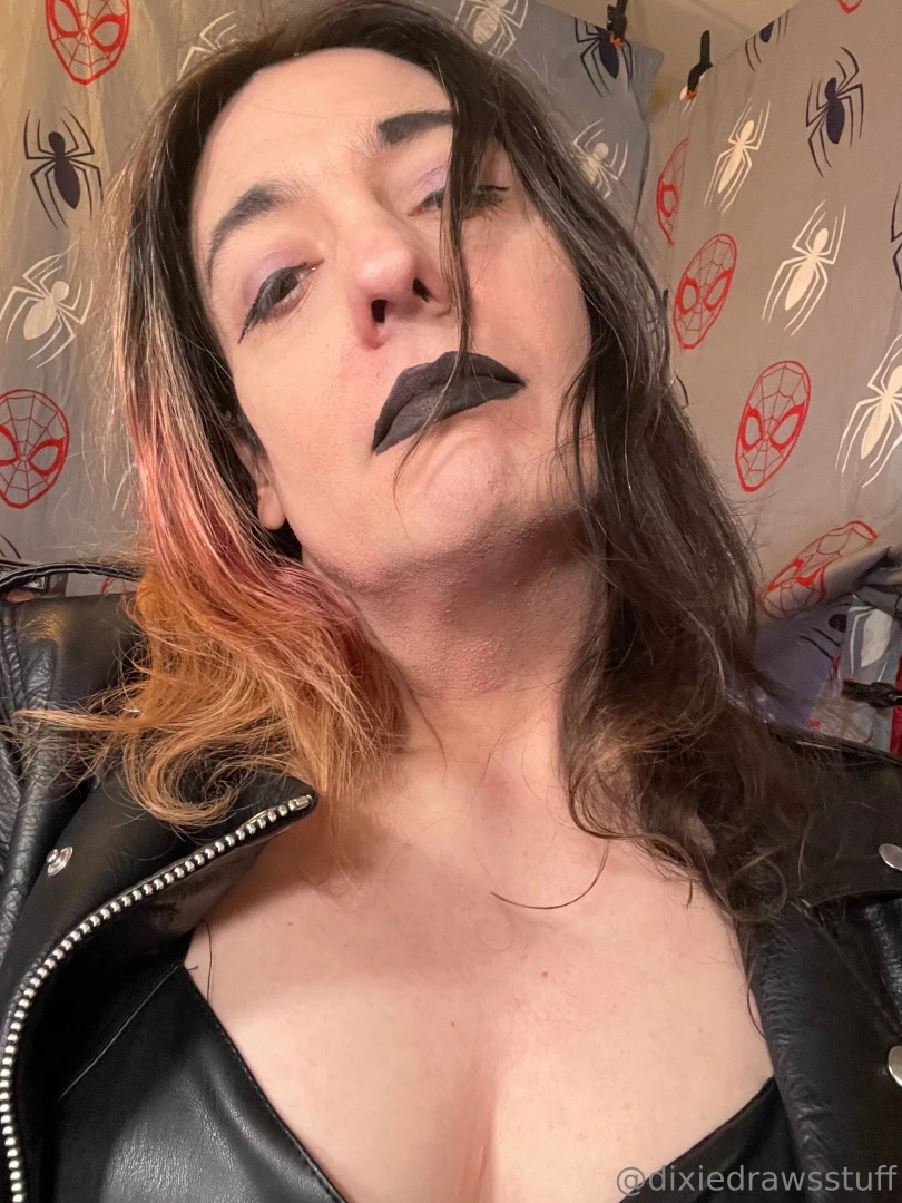 New goth girl dixie pics imply the fun we ll be having all night spicy 