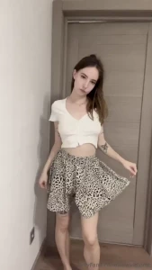 I never understood the fetish of going pantyless until one moment one part 1