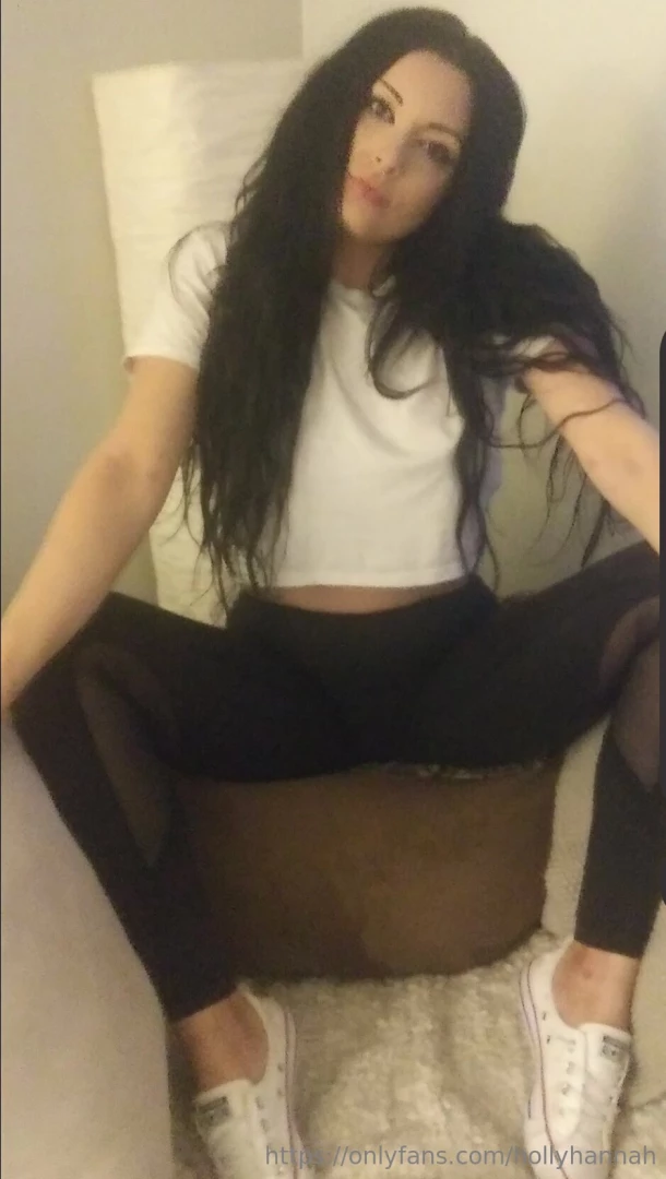 You have to sub to my onlyfans to book a time with me so i m taking part 7 