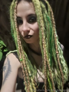 I m now ready to rock your world you ll get addicted to me so better