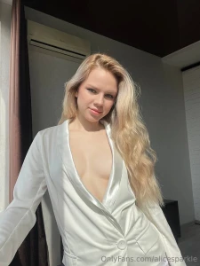 Ugh i wish i could wear outfits like this more