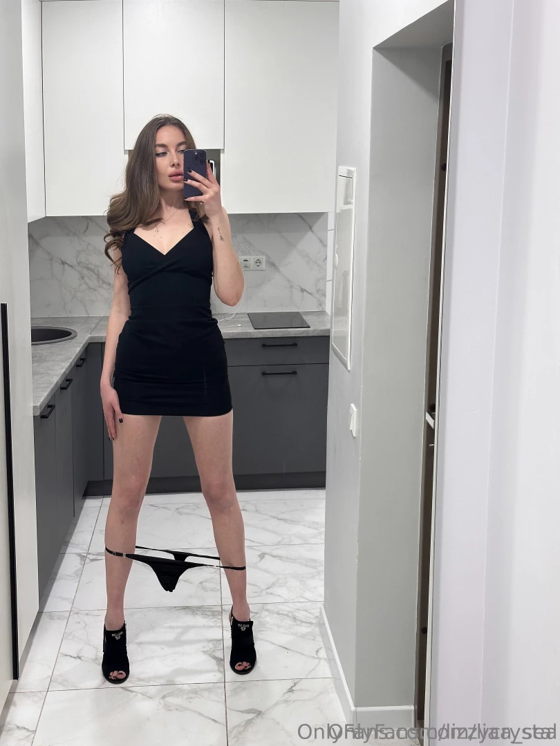 Lizzycrystal this sexy russy is very modest and loves to be noticed part 18 