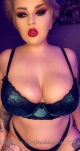 Subscriptions 5 full lesbian show happened last night check it out