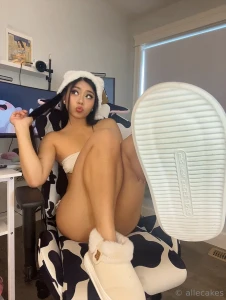 Are you really into my feet vids or should i stop filming those
