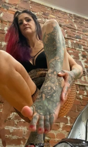 Tattooed toes for worship part 1