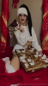 Day 17 panty advent calendar