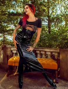Mermaid skirt is back again - so shiny part 1