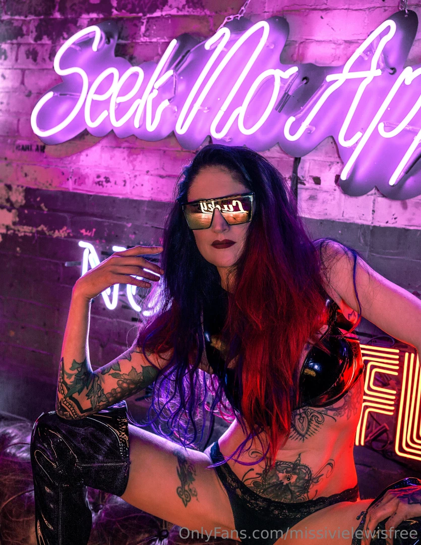 Shiny sunday this boss bitch ain t seeking no approval part 3 