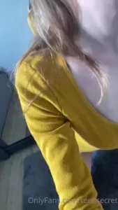 Pale booty cheeks